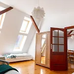 Retro Wooden Touch By Bookinghost Apartamento Estetino