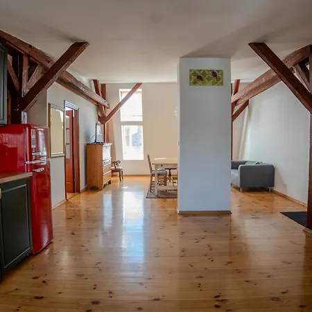 Retro Wooden Touch By Bookinghost * Stettino