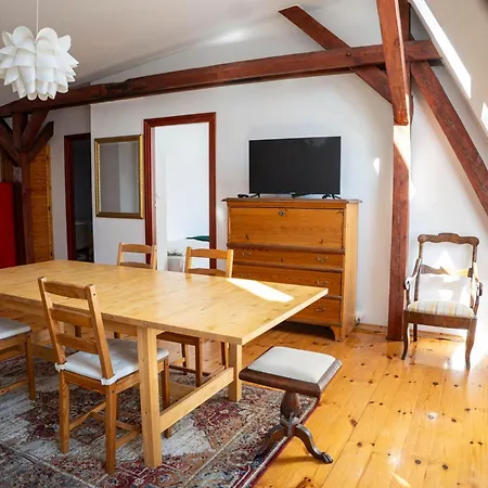 Retro Wooden Touch By Bookinghost Appartamento *