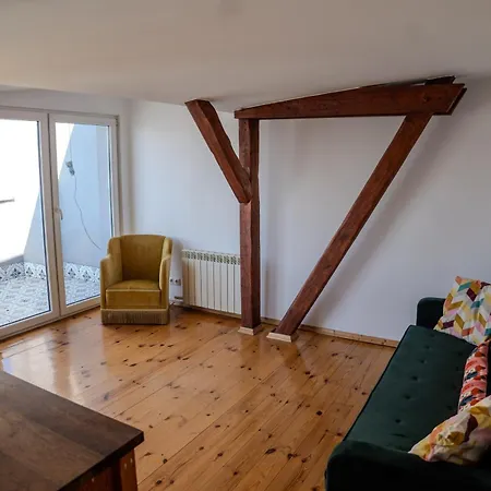 Apartman Retro Wooden Touch