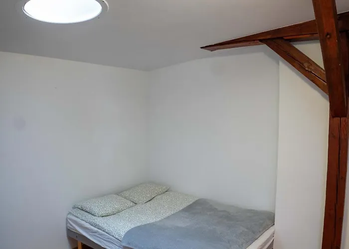 Retro Wooden Touch By Bookinghost * שצ'צ'ין