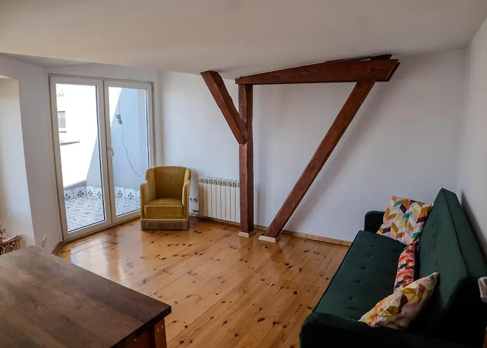 דירה Retro Wooden Touch By Bookinghost