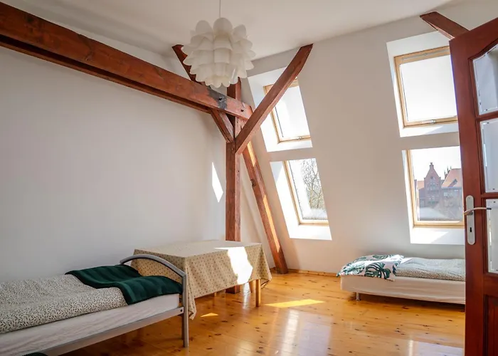 דירה Retro Wooden Touch By Bookinghost *